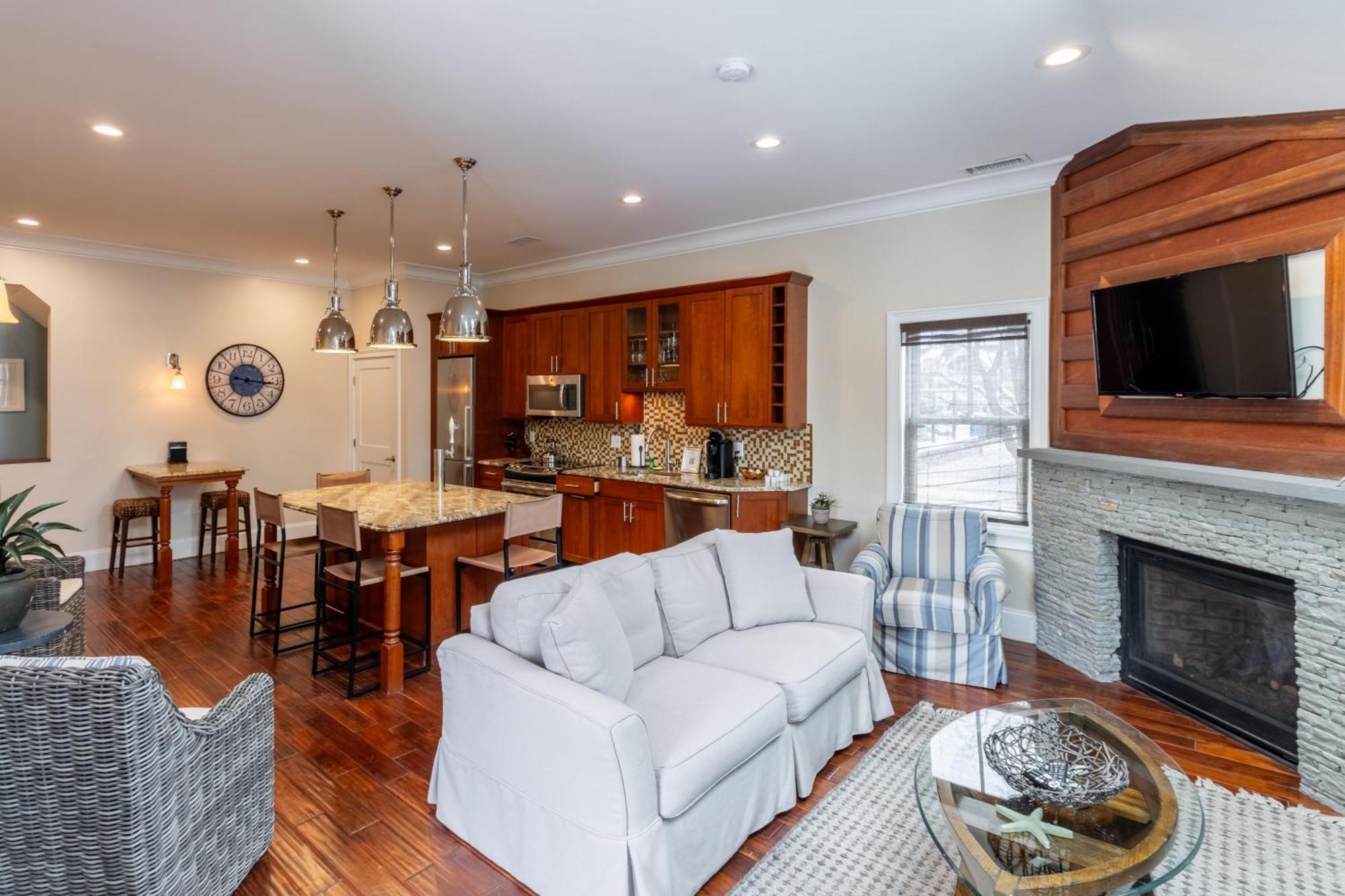 The Newport Lofts - 548 Thames Street 아파트 외부 사진